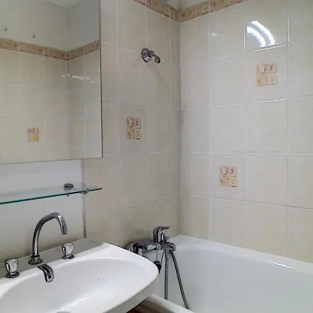 Апартаменты Studio Les Menuires, 1 Piece, 4 Personnes - Fr-1-344-362